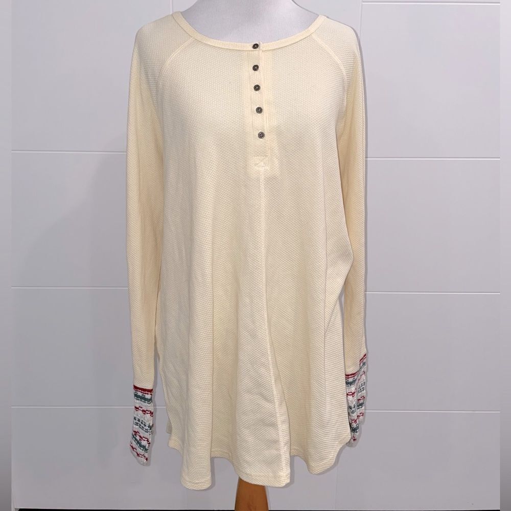 NWT long John shirt, cream with maroon and forest green sleeves